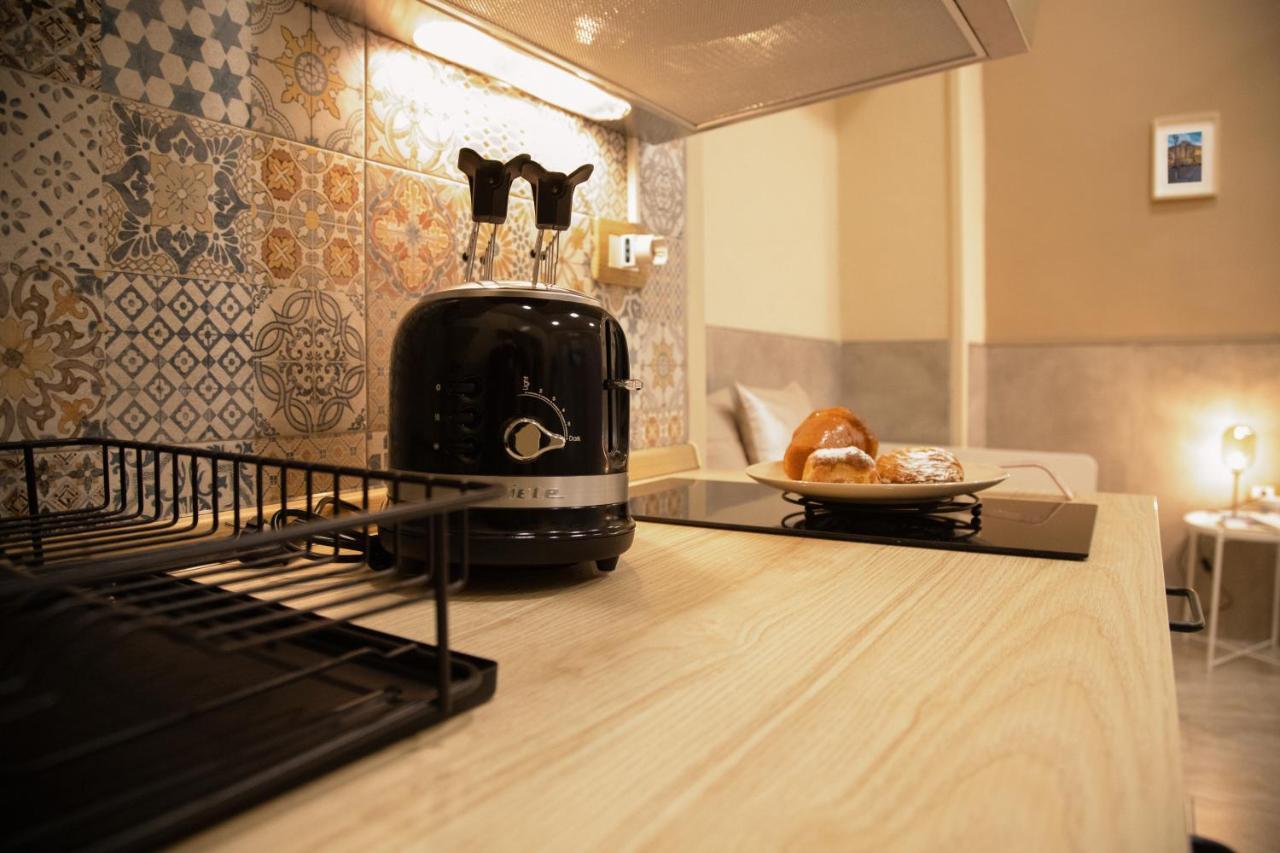 Graziano Home Station เนเปิลส์ ภายนอก รูปภาพ