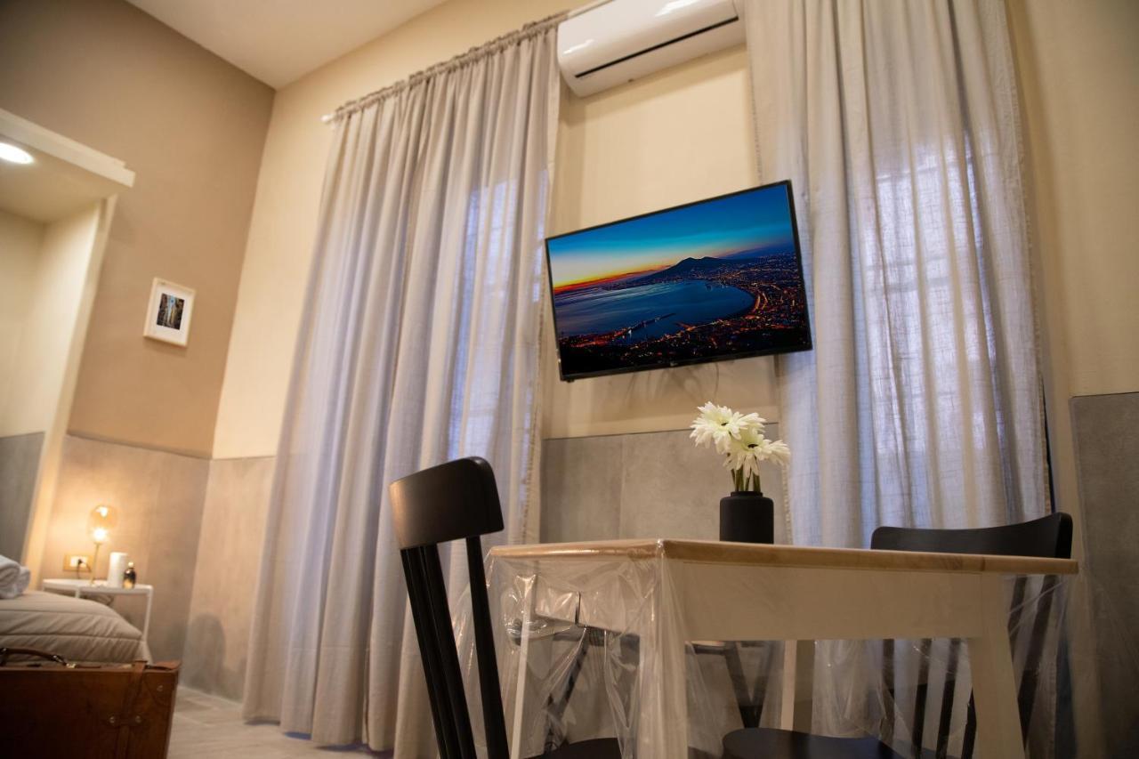 Graziano Home Station เนเปิลส์ ภายนอก รูปภาพ